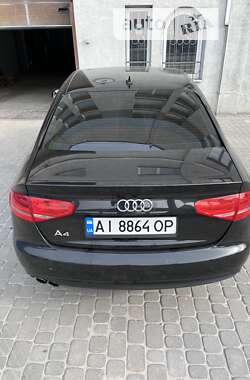 Седан Audi A4 2013 в Львові