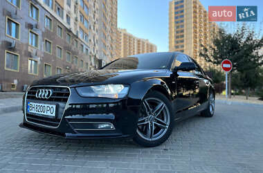 Седан Audi A4 2012 в 