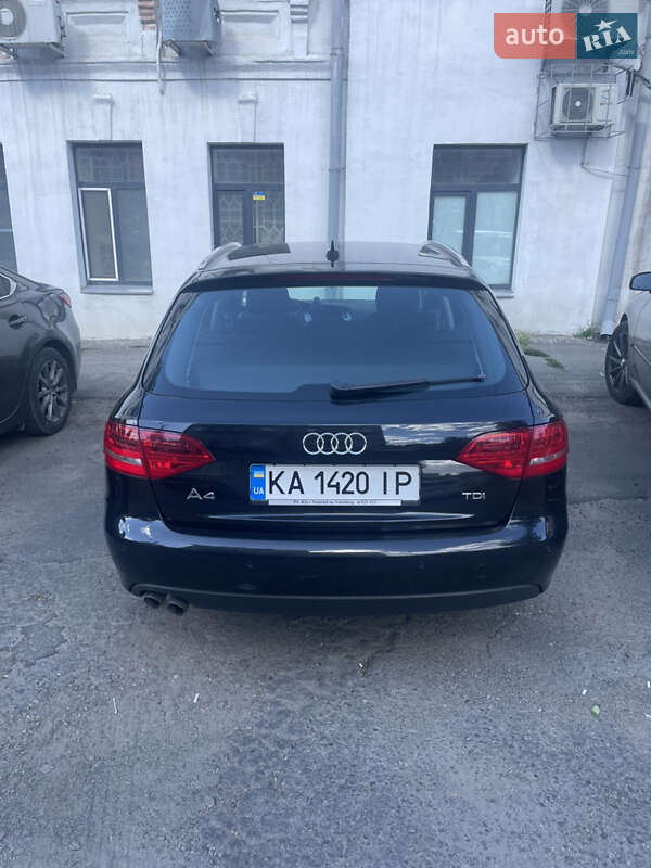 Универсал Audi A4 2010 в Киеве