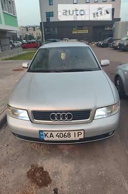 Универсал Audi A4 2001 в Киеве