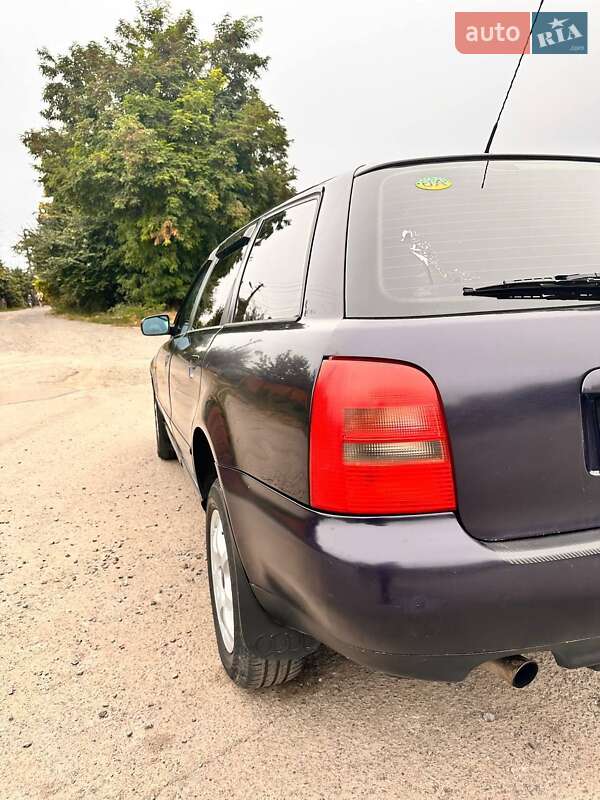 Универсал Audi A4 1998 в Луцке