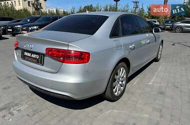 Седан Audi A4 2013 в 