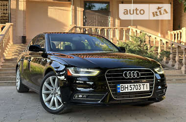 Седан Audi A4 2013 в Измаиле