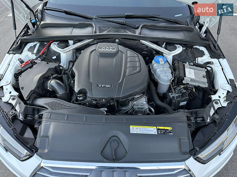 Седан Audi A4 2018 в Виннице