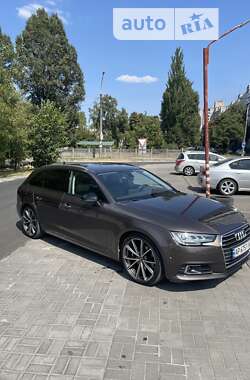 Универсал Audi A4 2016 в Запорожье
