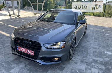 Седан Audi A4 2013 в Львові