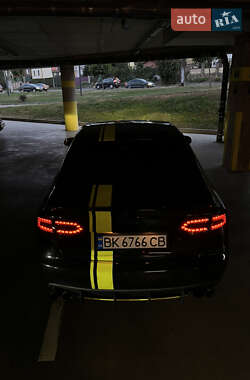 Седан Audi A4 2011 в Львове