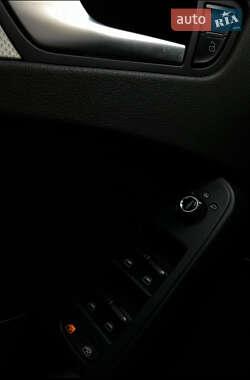 Седан Audi A4 2011 в Львове