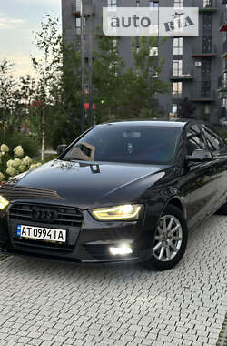 Седан Audi A4 2014 в Львові