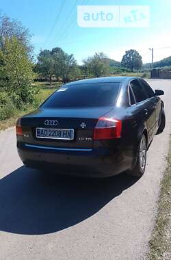 Седан Audi A4 2001 в Иршаве