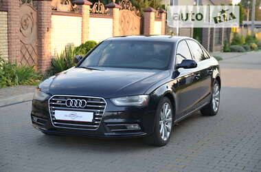 Седан Audi A4 2014 в Луцке