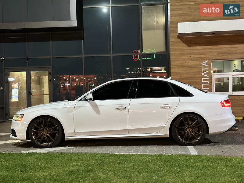 Седан Audi A4 2014 в Вінниці