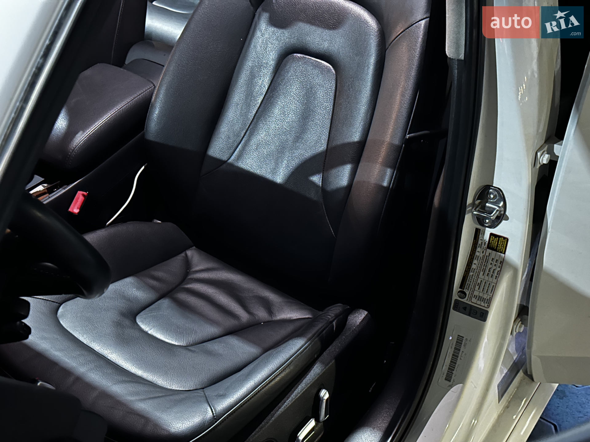 2014 Audi A4 - мініатюра 25