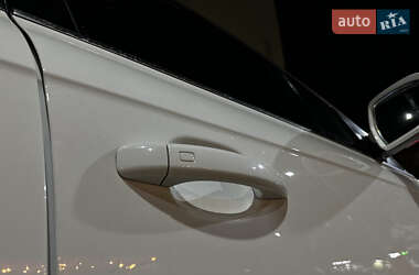 Седан Audi A4 2014 в 