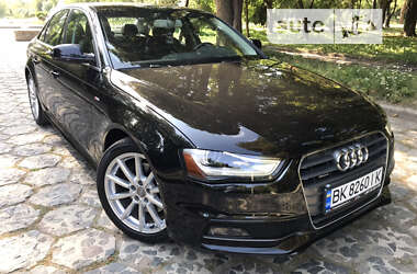 Седан Audi A4 2015 в Киеве