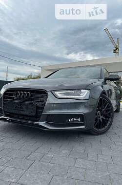 Седан Audi A4 2015 в Сокільниках