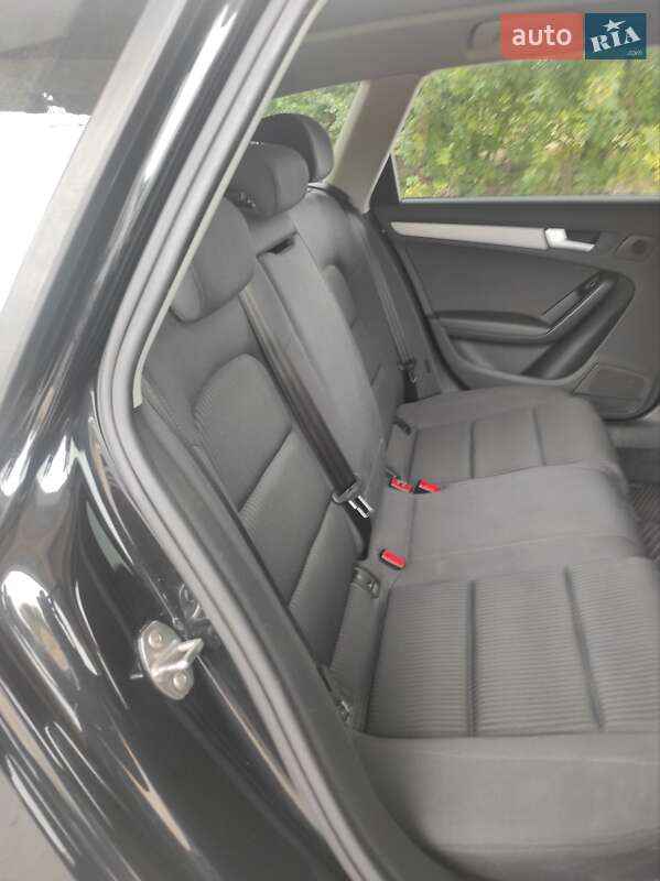 Универсал Audi A4 2014 в Днепре