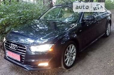 Седан Audi A4 2014 в Львове