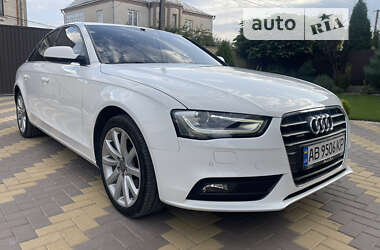 Седан Audi A4 2014 в Тульчині