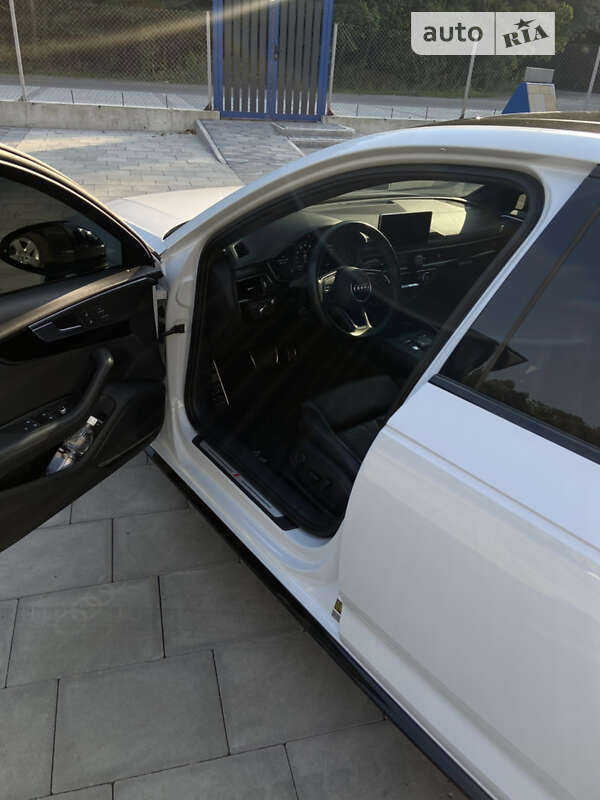 Седан Audi A4 2018 в Луцке