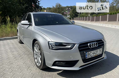 Седан Audi A4 2013 в Львові