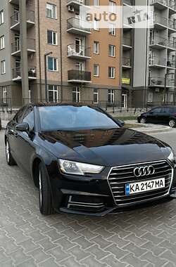 Седан Audi A4 2017 в Черновцах