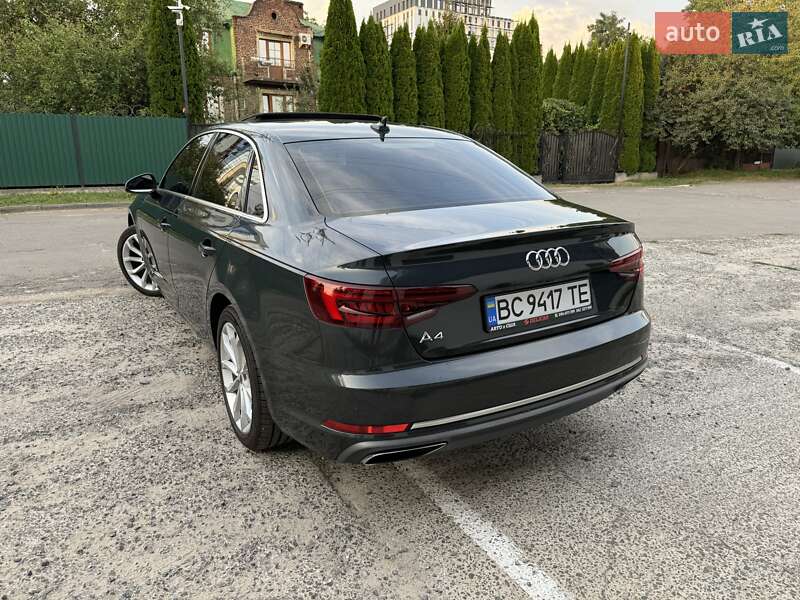 Седан Audi A4 2018 в Львове