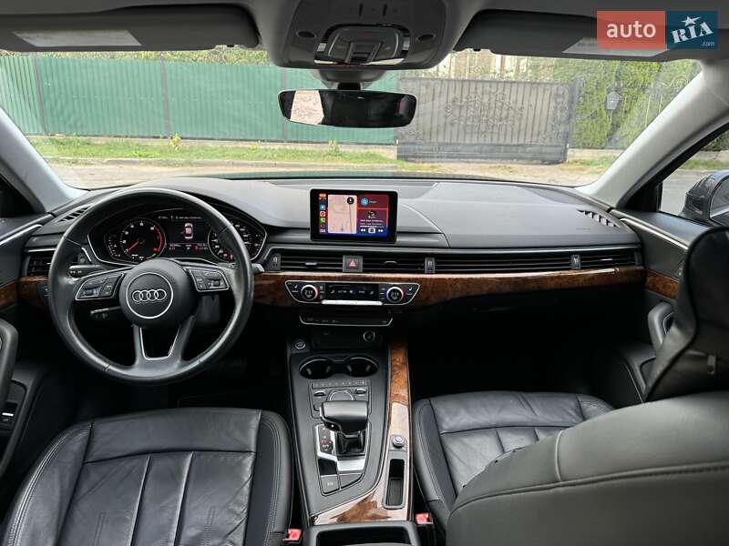Седан Audi A4 2018 в Львове