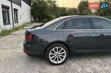 Седан Audi A4 2018 в Львове
