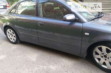 Седан Audi A4 2002 в Жовкві