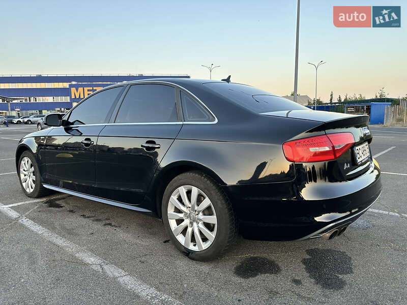 Седан Audi A4 2014 в Трускавце