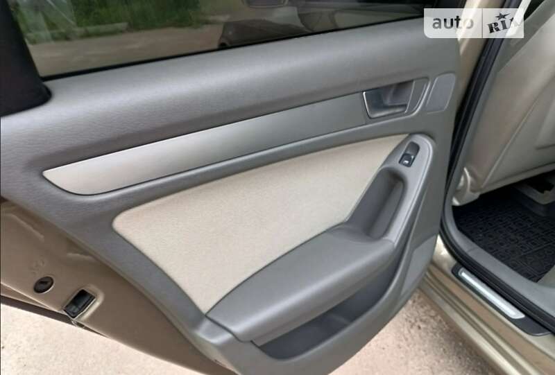 Универсал Audi A4 2009 в Хмельницком