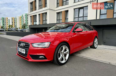 Седан Audi A4 2012 в 