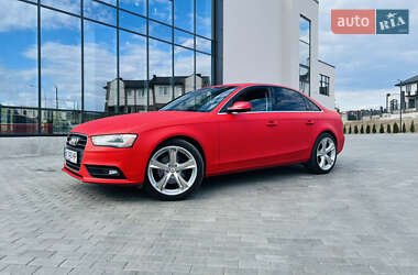 Седан Audi A4 2012 в Ровно