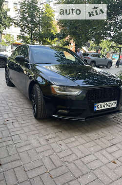 Седан Audi A4 2012 в Киеве