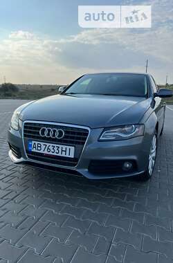 Седан Audi A4 2012 в Луцьку