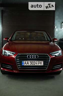 Седан Audi A4 2016 в Киеве