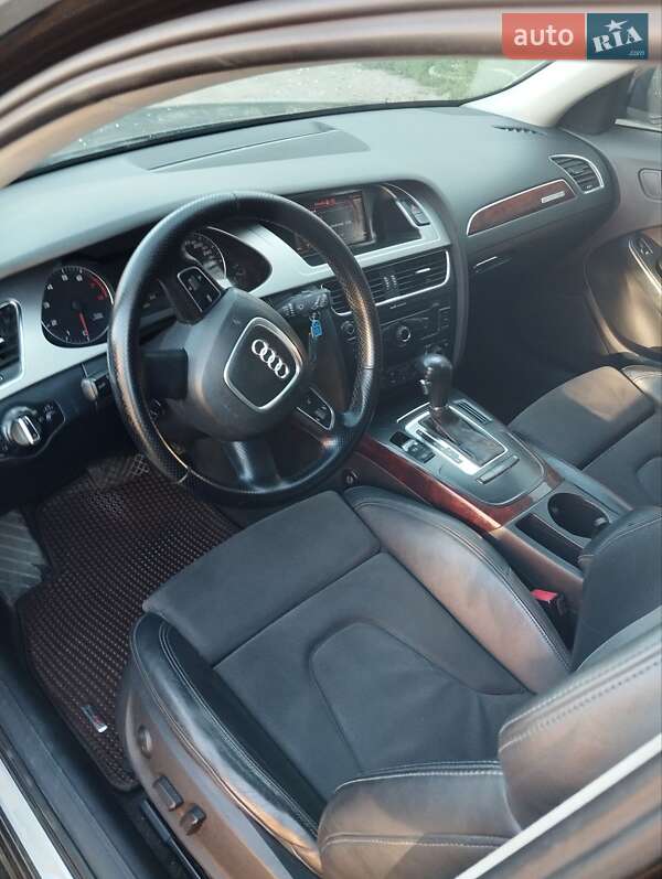 Универсал Audi A4 2009 в Староконстантинове