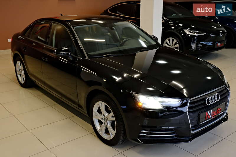 Седан Audi A4 2017 в Одесі