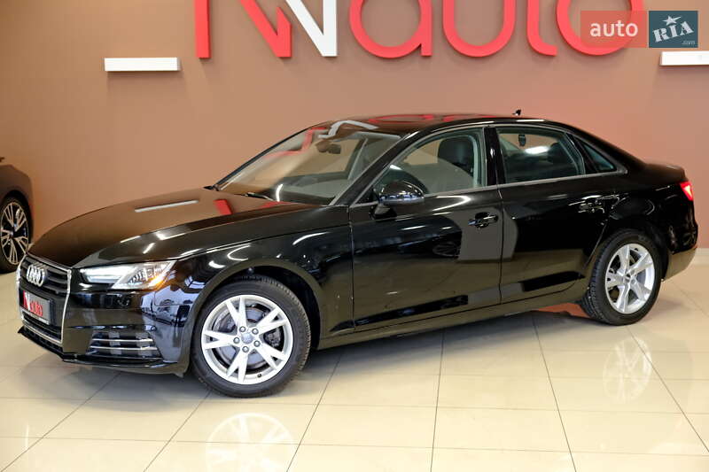 Седан Audi A4 2017 в Одесі