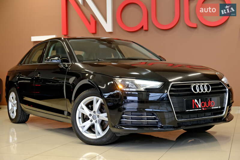 Седан Audi A4 2017 в Одесі