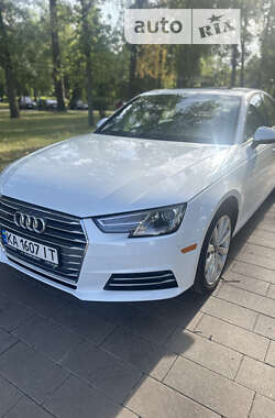 Седан Audi A4 2016 в Киеве