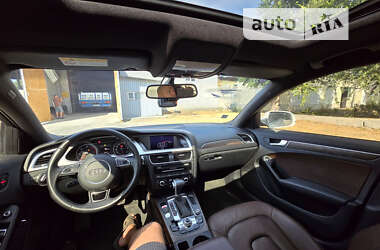 Седан Audi A4 2015 в 
