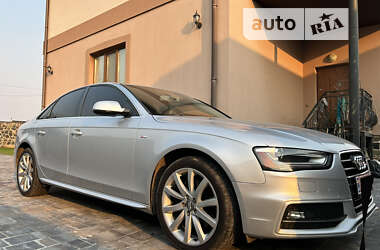 Седан Audi A4 2013 в Киеве