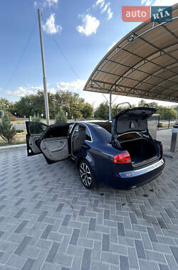 Седан Audi A4 2005 в 
