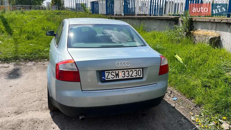 Седан Audi A4 2002 в Гайсине