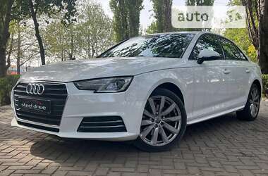 Седан Audi A4 2018 в Миколаєві