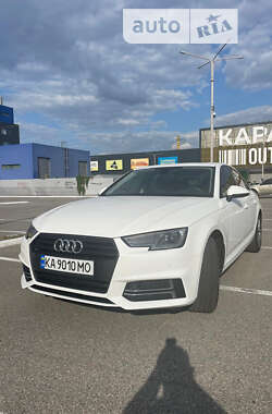 Седан Audi A4 2019 в Киеве