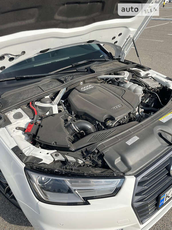 Седан Audi A4 2019 в Киеве