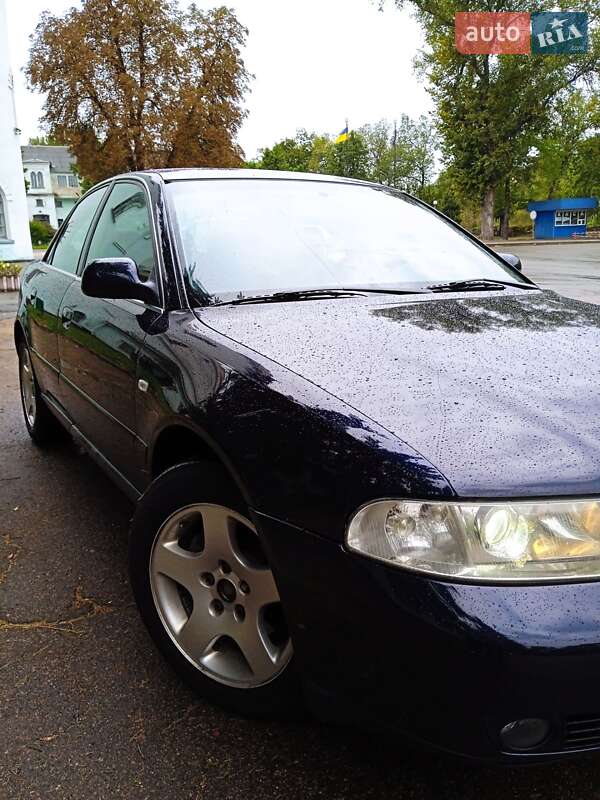 Седан Audi A4 2000 в Корсуне-Шевченковском фото 9 Седан Audi A4 2000 в Корсуне-Шевченковском